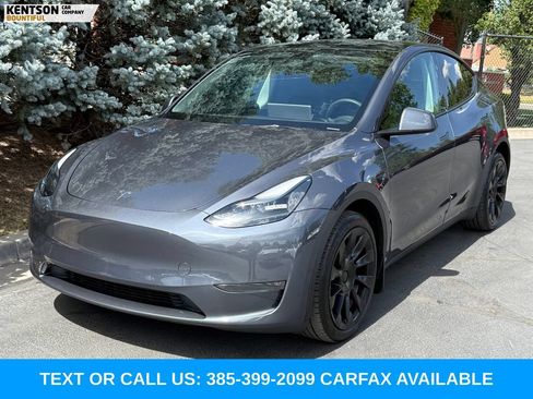 Used 2023 Tesla Model Y Long Range AWD/4WD image 3