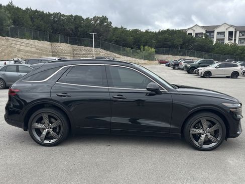Used 2023 Genesis GV70 2.5T w/ Sport Prestige Package AWD/4WD image 5