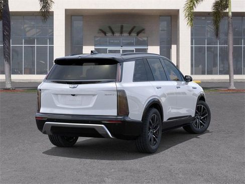 New 2026 Cadillac Vistiq Sport image 4