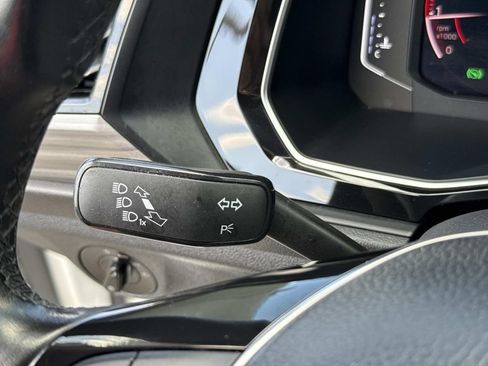 Used 2019 Volkswagen Jetta SEL FWD image 40