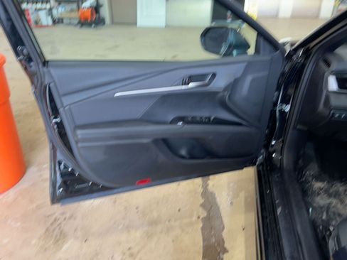 Used 2025 Toyota Camry SE image 13