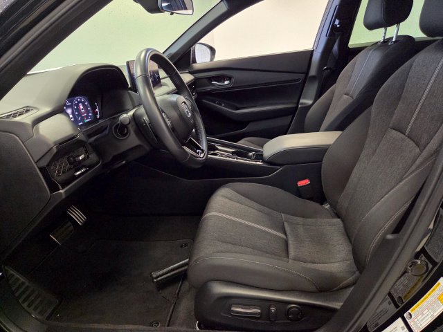 Used 2025 Honda Accord Sport image 12