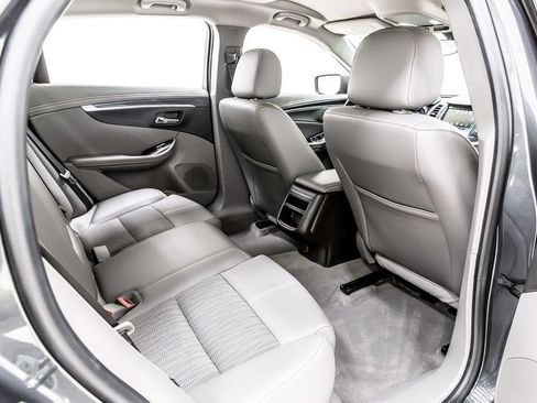 Used 2018 Chevrolet Impala LS FWD image 35