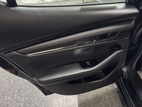 Used 2025 MAZDA MAZDA3 s image 22