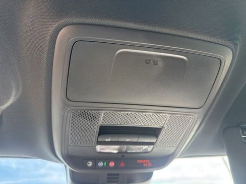 New 2026 Chevrolet Traverse Z71 w/ Driver Confidence Package image 31