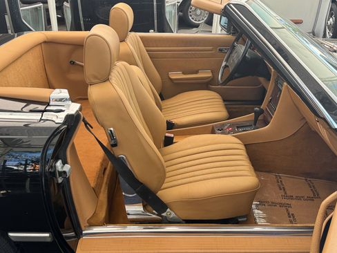 Used 1989 Mercedes-Benz 560 SL image 15