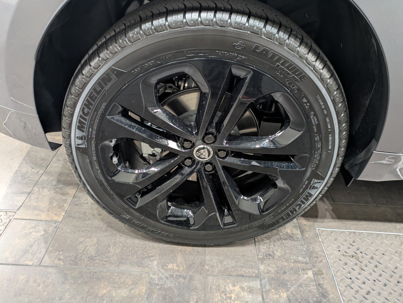New 2026 Jaguar F-PACE R-Dynamic S AWD/4WD image 14