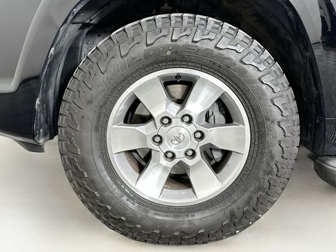 Used 2011 Toyota 4Runner SR5 image 11