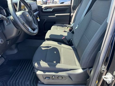 Used 2025 Chevrolet Silverado 1500 LT AWD/4WD image 13