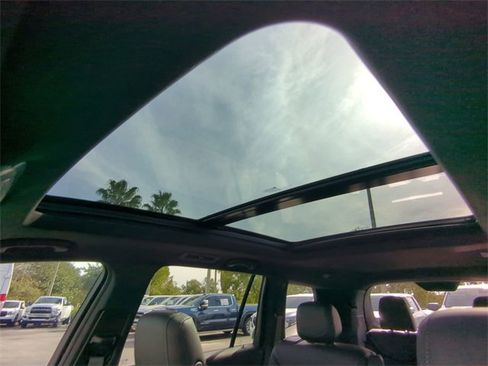 Used 2025 Cadillac XT6 Premium Luxury w/ Technology Package image 25