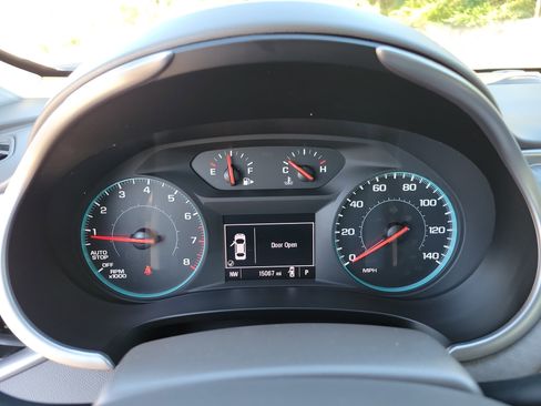 Used 2025 Chevrolet Malibu LT image 18