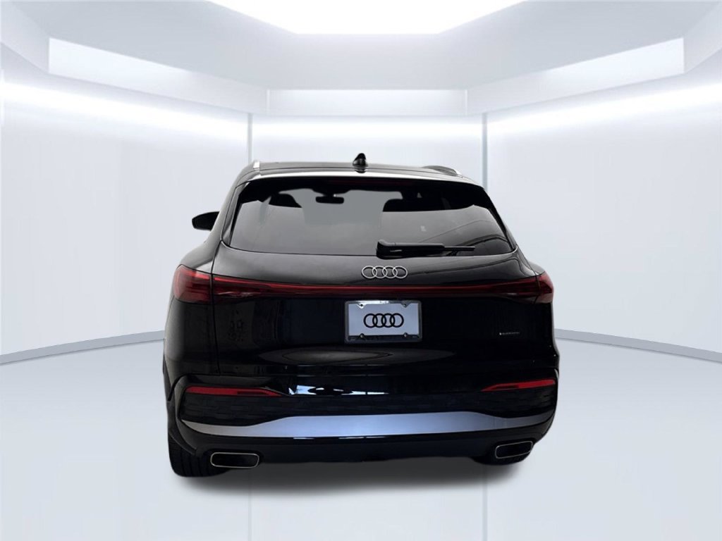 Used 2025 Audi Q5 Premium AWD/4WD image 7