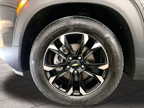 Used 2022 Chevrolet TrailBlazer LT FWD image 8