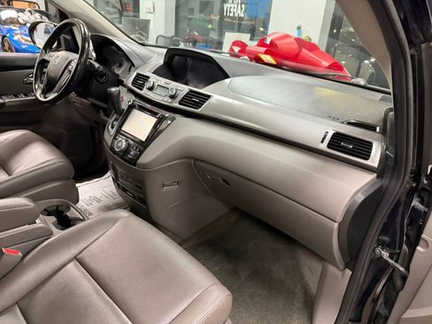 Used 2016 Honda Odyssey Touring Elite image 42