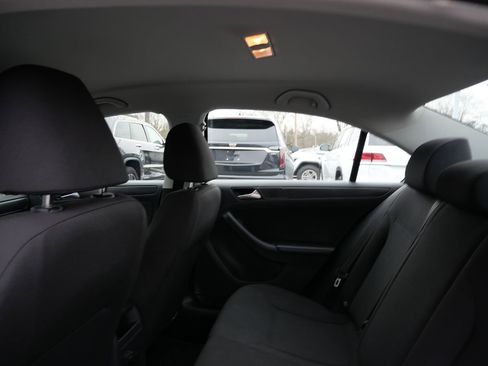 Used 2016 Volkswagen Jetta S image 20