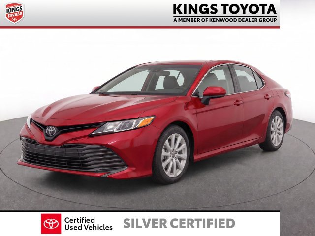 Used 2018 Toyota Camry LE FWD image 3
