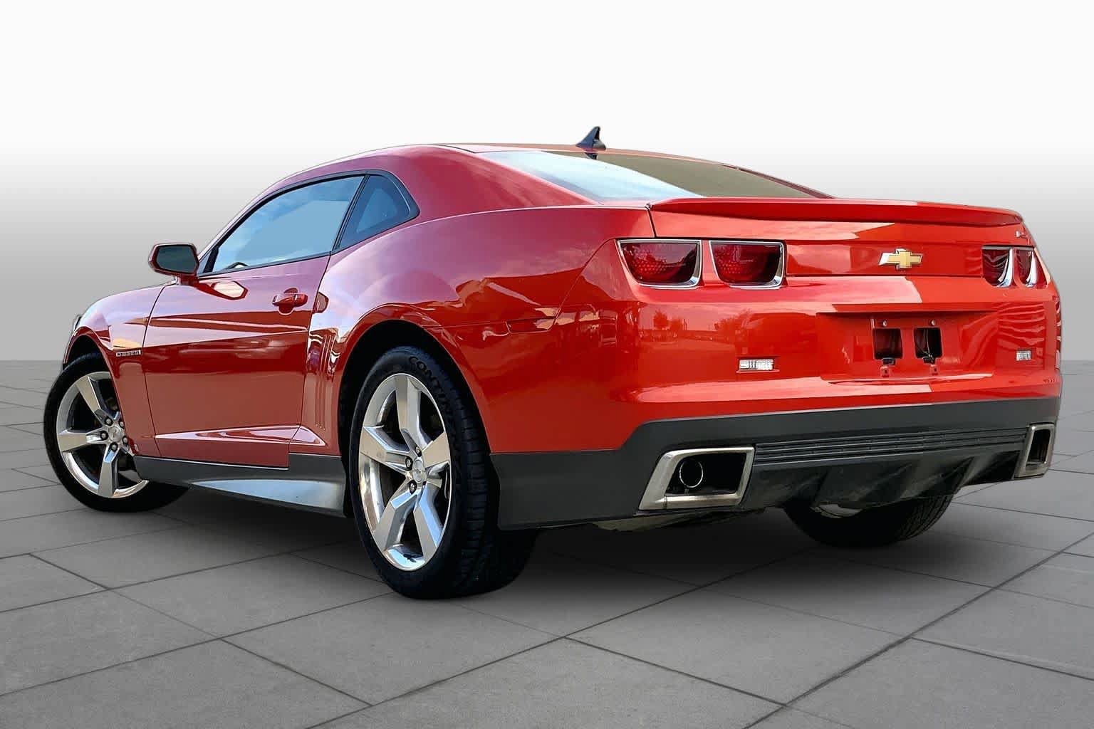 Used 2010 Chevrolet Camaro LT w/ RS Package RWD image 11