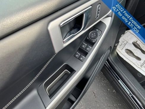 Used 2022 Ford Explorer XLT w/ Equipment Group 202A image 13