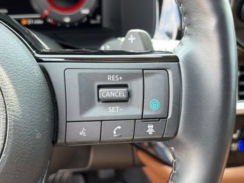 Certified 2023 Nissan Pathfinder Platinum AWD/4WD image 15