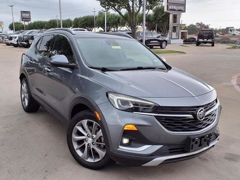 Used 2022 Buick Encore GX Essence w/ Experience Buick Package FWD image 1