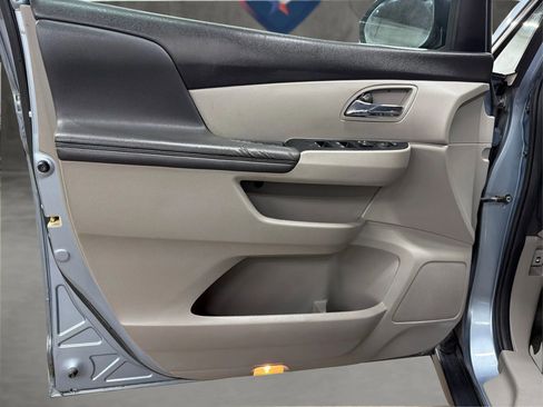 Used 2014 Honda Odyssey EX-L image 35