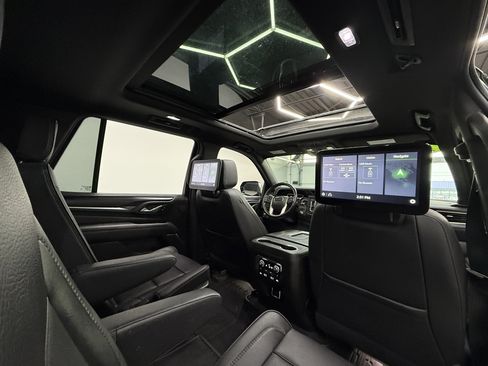 Used 2021 GMC Yukon Denali w/ Denali Ultimate Package image 28