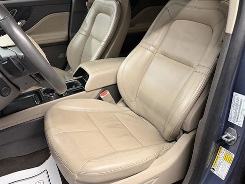 Used 2022 Lincoln Corsair Reserve image 12