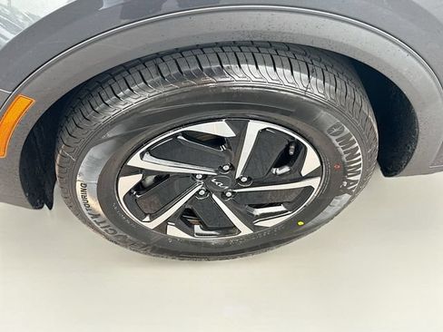 Used 2023 Kia Sportage LX AWD/4WD image 37