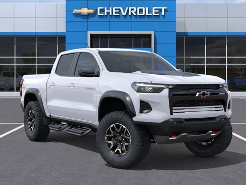New 2026 Chevrolet Colorado ZR2 w/ Technology Package AWD/4WD image 7