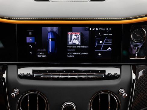 New 2027 Rolls-Royce Cullinan Black Badge AWD/4WD image 31
