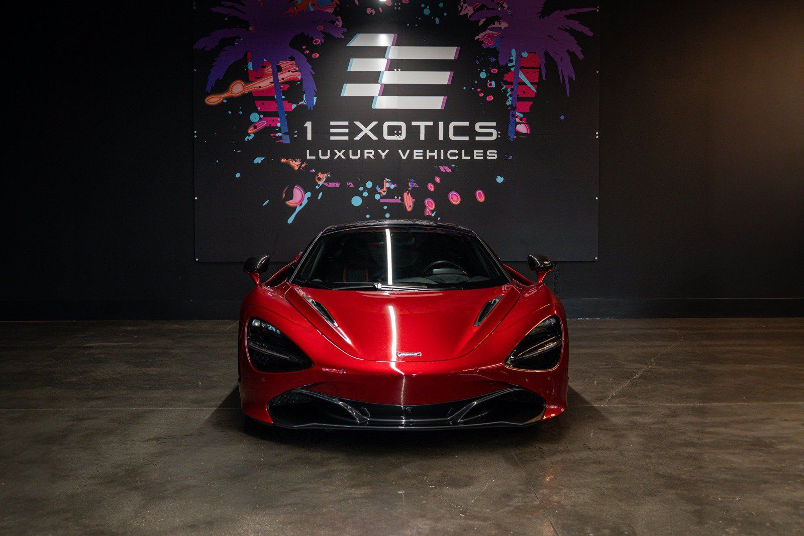 Used 2018 McLaren 720S RWD image 4
