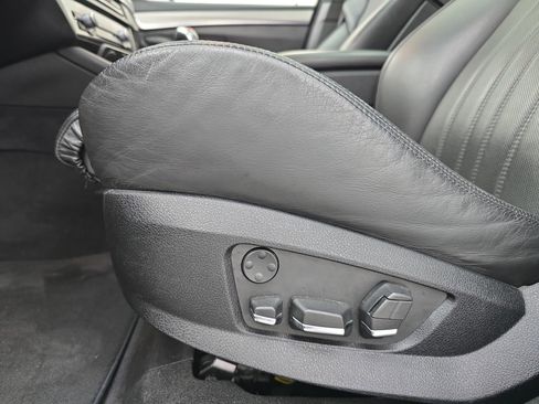 Used 2013 BMW M5 image 29