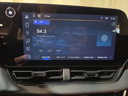 Used 2025 Chevrolet Equinox RS w/ Convenience Package III AWD/4WD image 12