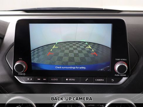 Used 2025 Nissan Sentra SV FWD image 5