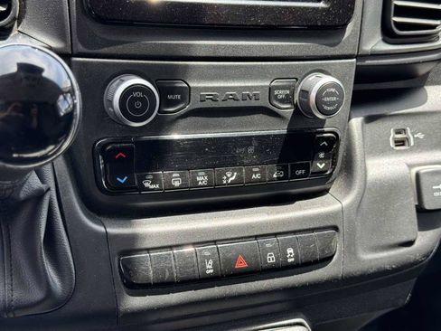 Used 2023 RAM ProMaster 3500 w/ Driver Convenience Group FWD image 31