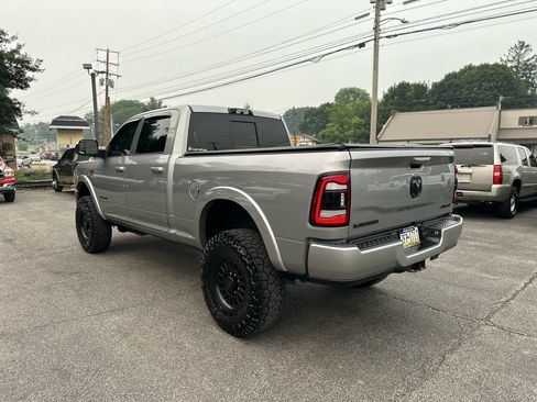 Used 2022 RAM 2500 Laramie AWD/4WD image 3