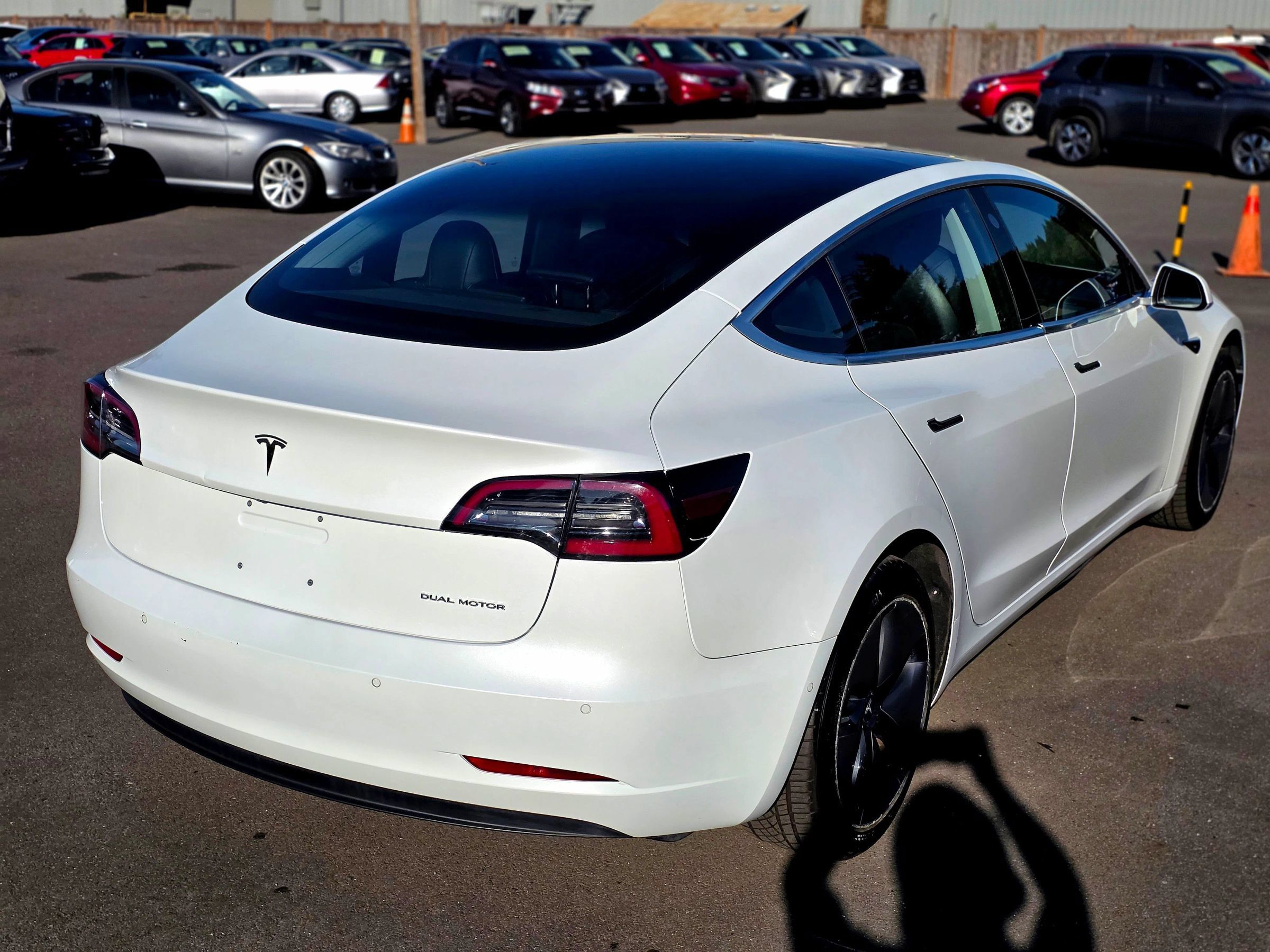 Used 2018 Tesla Model 3 Long Range AWD/4WD image 14
