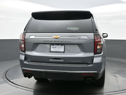 Used 2023 Chevrolet Suburban Premier image 5