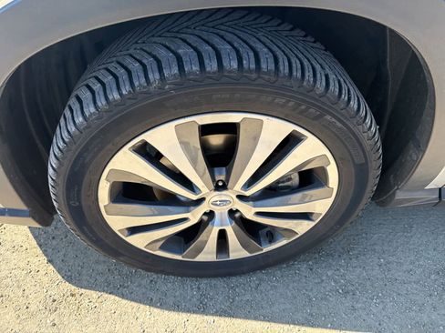 Used 2019 Subaru Ascent Limited AWD/4WD image 6