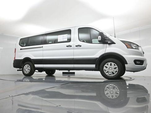 Used 2023 Ford Transit 350 XLT RWD image 44