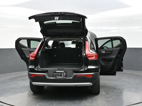 Used 2023 Volvo XC40 B5 Plus w/ Driver Assist Package AWD/4WD image 44