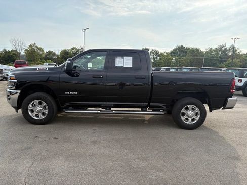 Used 2025 RAM 2500 Big Horn AWD/4WD image 4