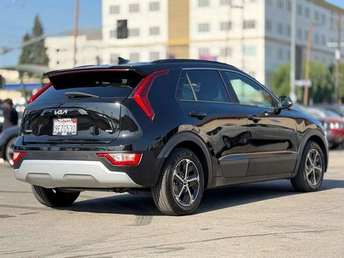 Used 2023 Kia Niro EX FWD image 18