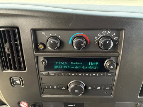 Used 2023 Chevrolet Express 2500 1500 Cargo w/ Driver Convenience Package image 20