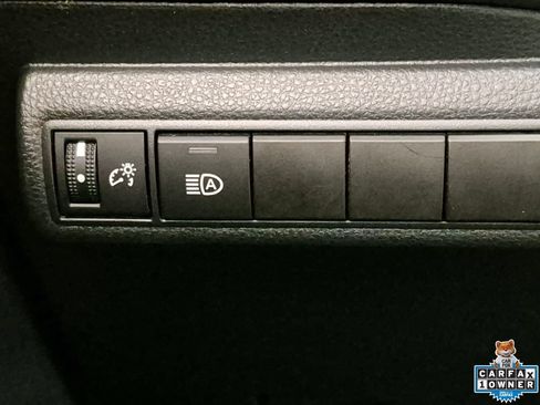 Used 2024 Toyota Corolla LE FWD image 18