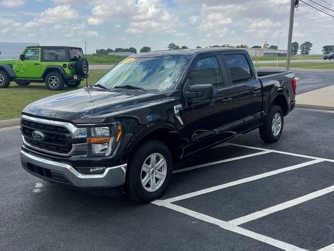 Used 2023 Ford F150 XLT RWD image 4