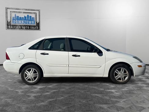 Used 2003 Ford Focus SE image 5