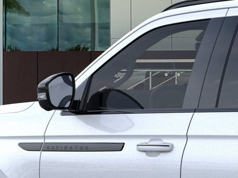 New 2026 Lincoln Navigator L Reserve AWD/4WD image 20