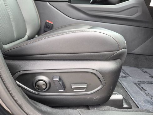 New 2026 Jeep Cherokee Limited AWD/4WD image 30