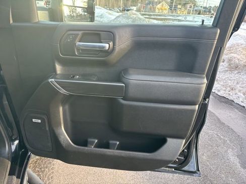 Used 2022 GMC Sierra 1500 AT4 w/ AT4 Premium Package image 11